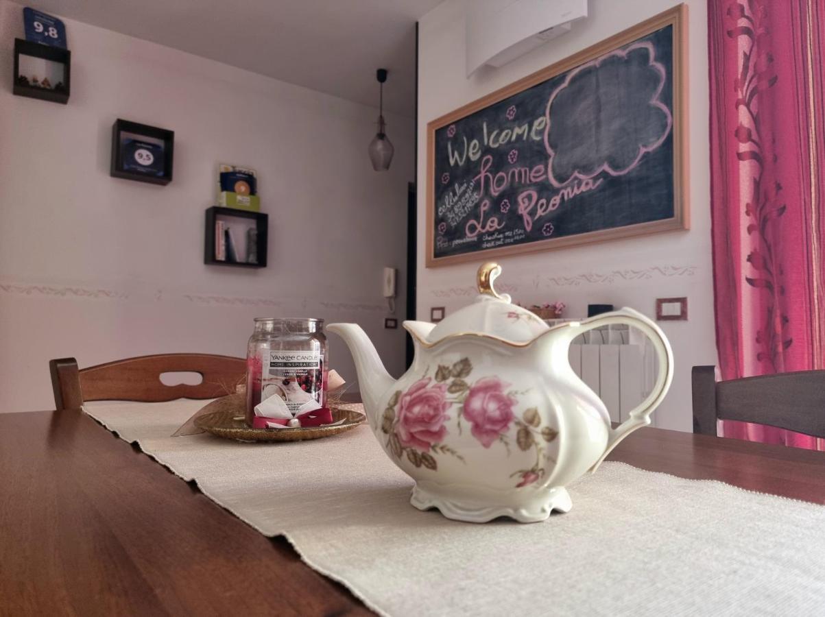 La Peonia Apartment Vitorchiano Luaran gambar